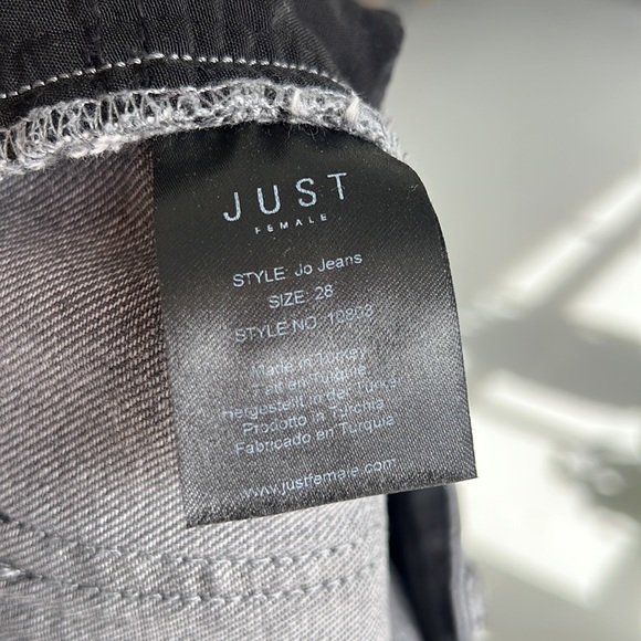 Just Female Jo Jeans, New Without Tags - mid rise size 28 - Picture 9 of 9